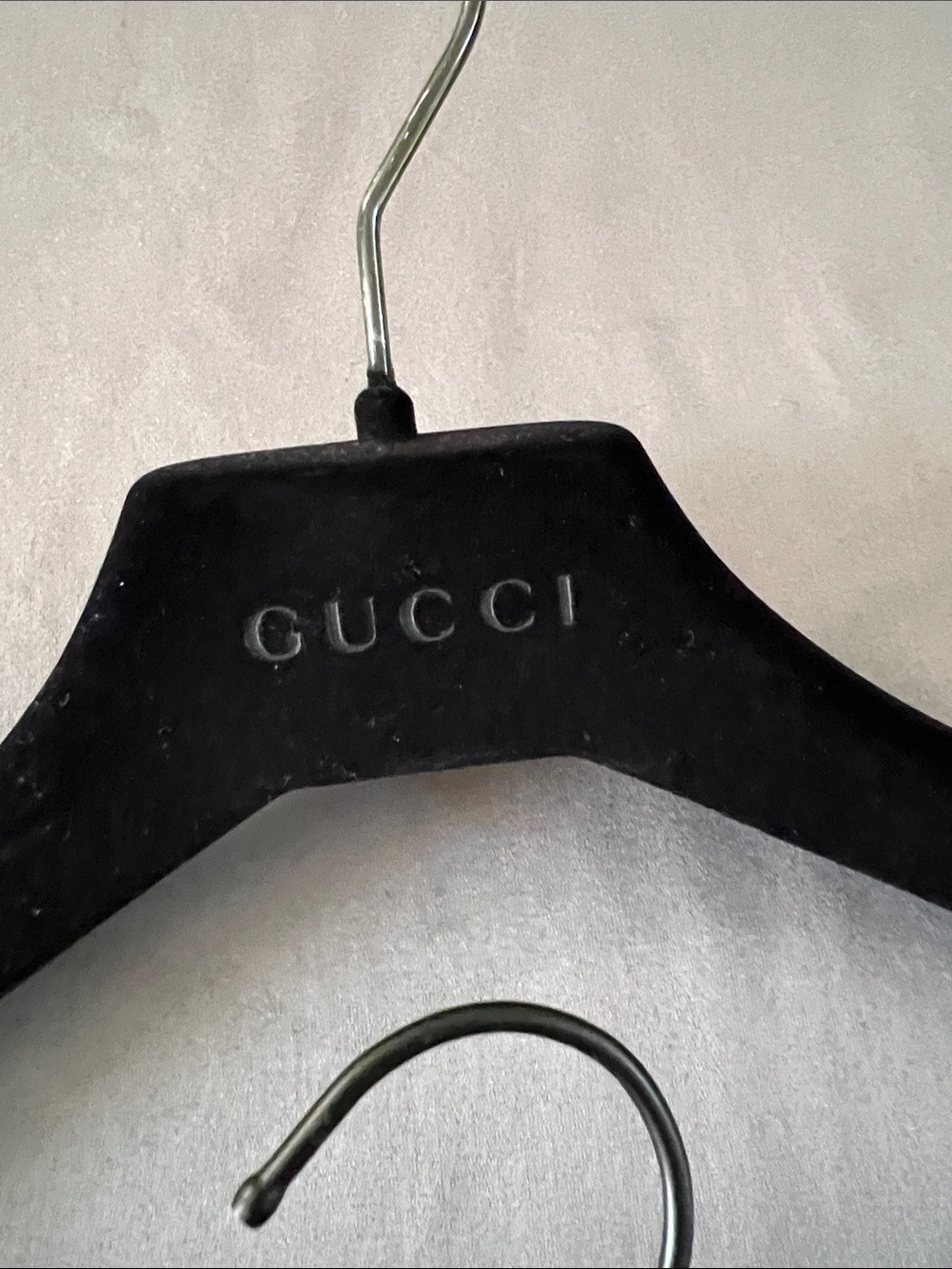 Gucci Velvet Hangers in Lime Green and Black (Set) - Picture 5 of 6